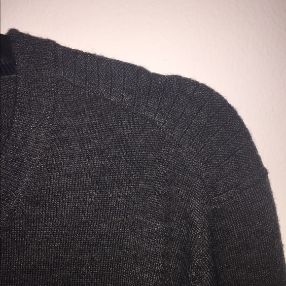 NWT DKNY soft Merino wool blend sweater - Picture 7 of 8